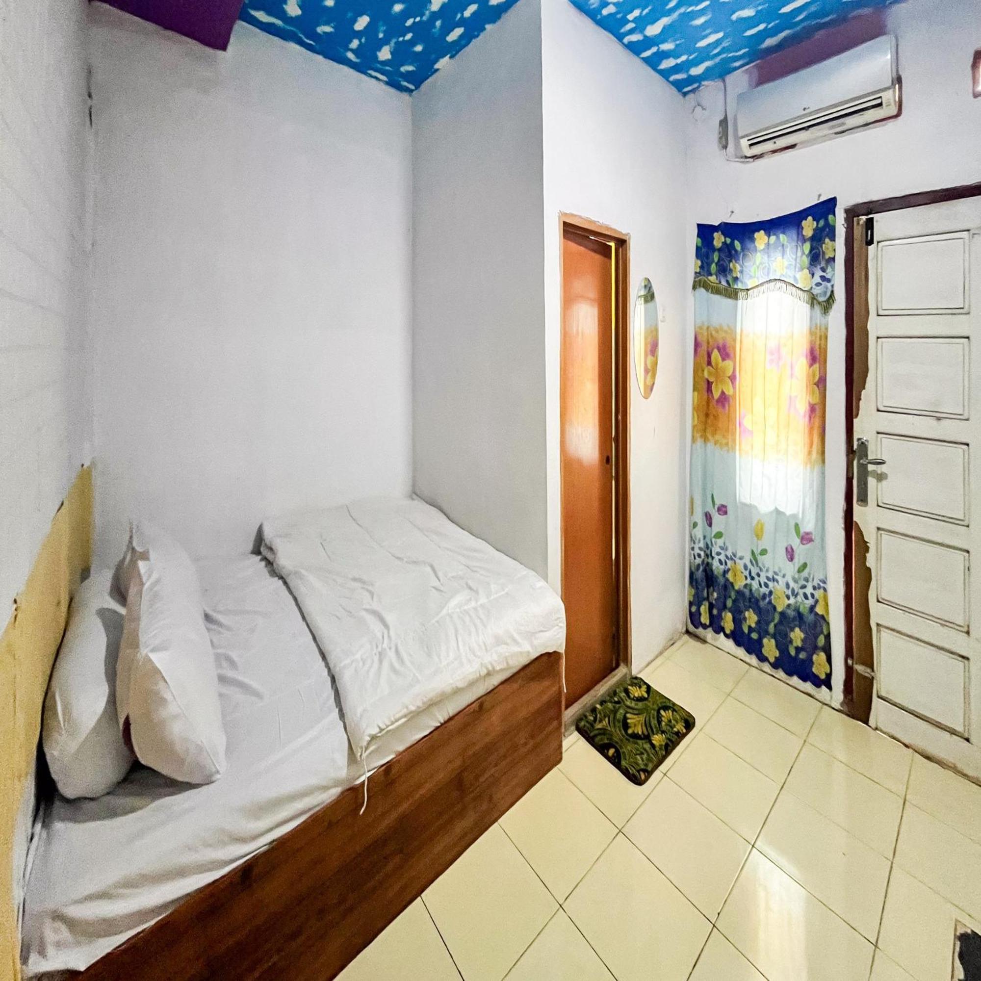 OYO 90633 Graha Dirham Homestay Sekayu Bagian luar foto